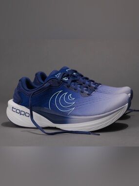 Topo Athletic Phantom 4 Women’s Running Shoes Purple Blue Size 7.5 Wide